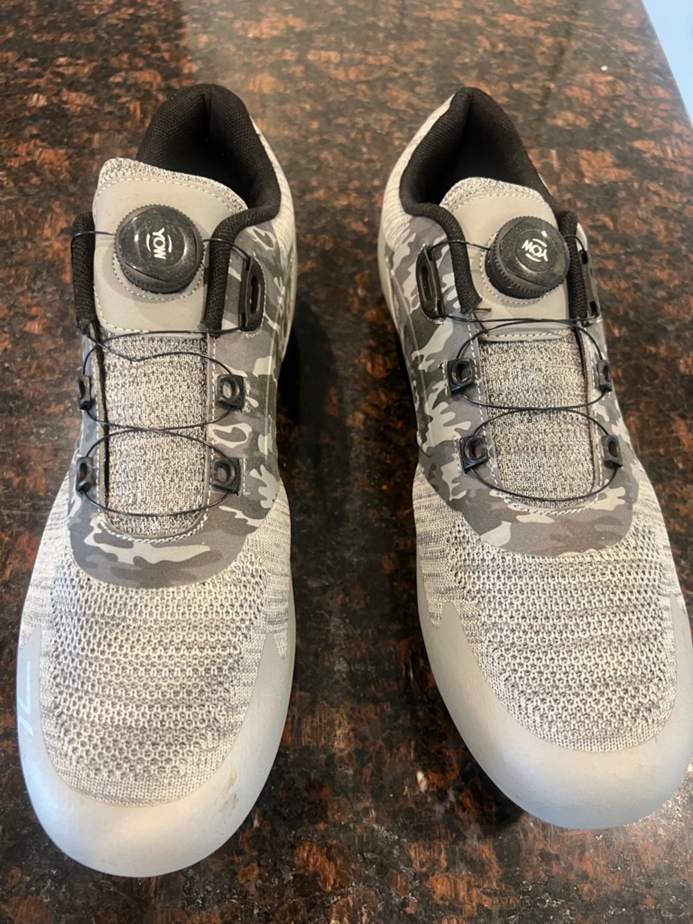 Men's Gray Knit Cycling Shoes with Dial Closure